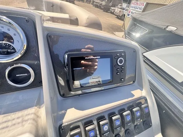 Slide: The Image of Starcraft EXS 1 Q DH Tri-Toon Includes 140hp and Trailer 2026 - 24