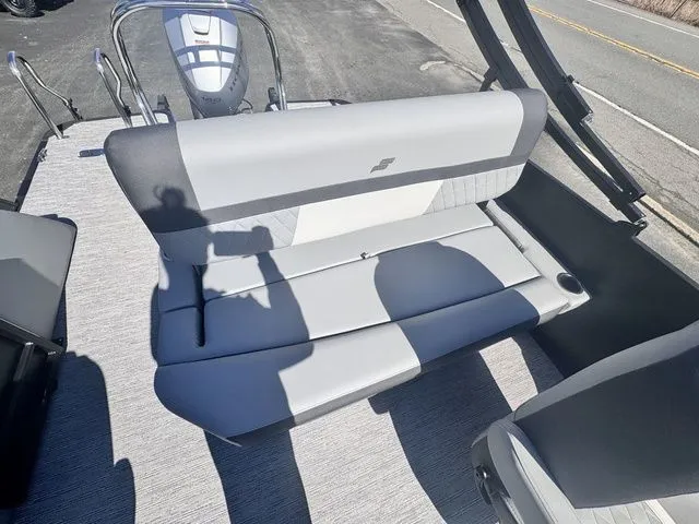 Slide: The Image of Starcraft EXS 1 Q DH Tri-Toon Includes 140hp and Trailer 2026 - 34