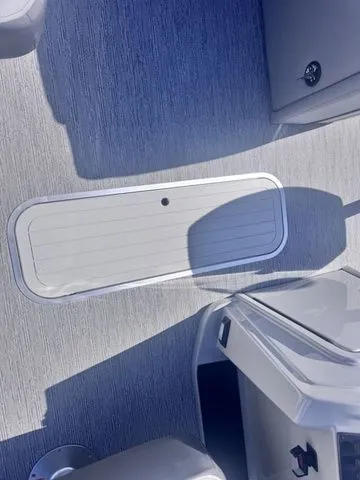 Slide: The Image of Starcraft EXS 1 Q DH Tri-Toon Includes 140hp and Trailer 2026 - 40