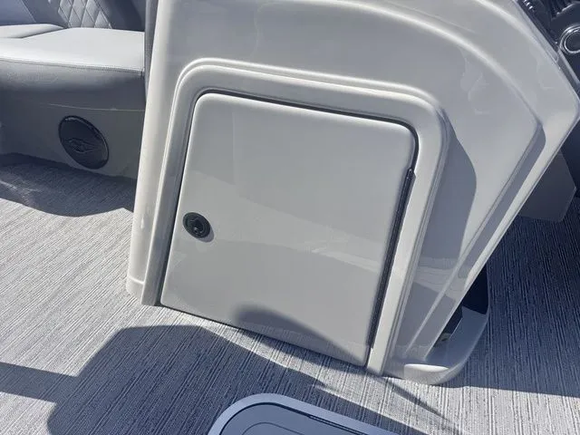 Slide: The Image of Starcraft EXS 1 Q DH Tri-Toon Includes 140hp and Trailer 2026 - 42