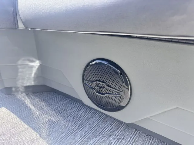 Slide: The Image of Starcraft EXS 1 Q DH Tri-Toon Includes 140hp and Trailer 2026 - 44