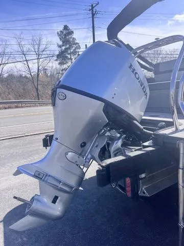 Slide: The Image of Starcraft EXS 1 Q DH Tri-Toon Includes 140hp and Trailer 2026 - 50