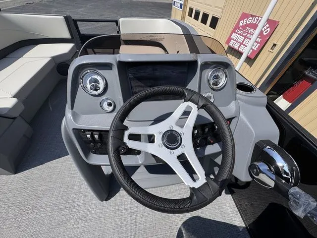 Slide: The Image of Starcraft GX 20 R-DH Includes 90hp and Trailer 2026 - 13