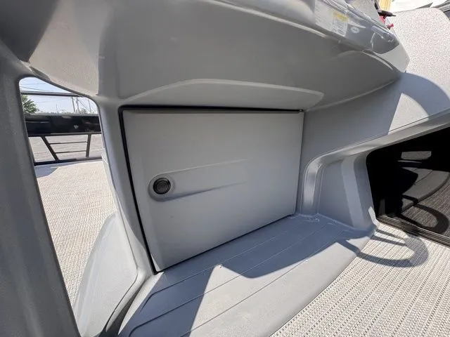 Slide: The Image of Starcraft GX 20 R-DH Includes 90hp and Trailer 2026 - 18