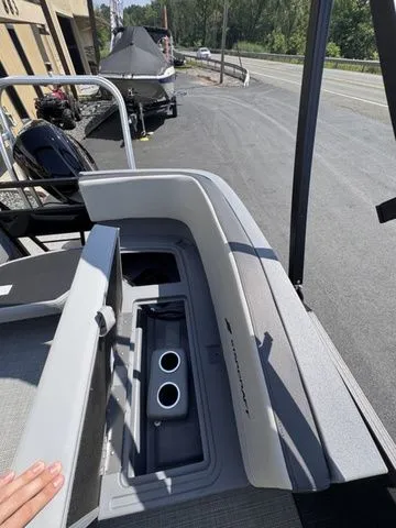 Slide: The Image of Starcraft GX 20 R-DH Includes 90hp and Trailer 2026 - 23