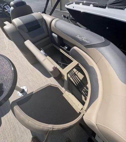 Slide: The Image of SunChaser Eclipse 23 LR DH 2026 - 20