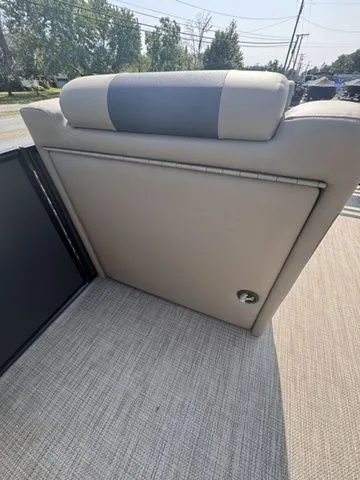 Slide: The Image of SunChaser Geneva Sport 23 LR DH Tri-Toon 2026 - 23