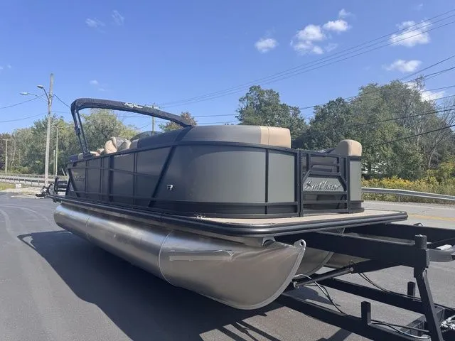 Slide: The Image of SunChaser Geneva Sport 23 LR DH Tri-Toon w/150 and Trailer 2026 - 6