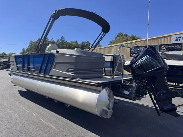 Slide: The Image of SunChaser Lucerne 22 LR DH Sport w/ 140hp & Trailer 2026 - 11