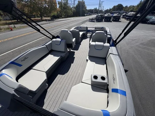 Slide: The Image of SunChaser Lucerne 22 LR DH Sport w/ 140hp & Trailer 2026 - 13