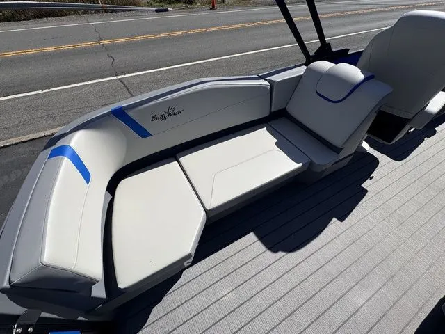 Slide: The Image of SunChaser Lucerne 22 LR DH Sport w/ 140hp & Trailer 2026 - 14
