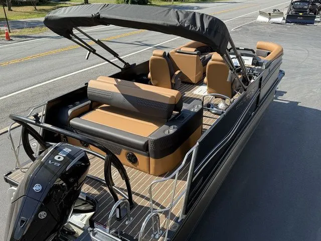 Slide: The Image of Premier 230 Solaris RL-CL PTX Tri-Toon 250hp w/Trailer 2026 - 10