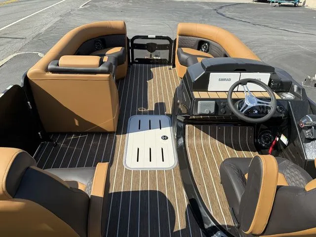 Slide: The Image of Premier 230 Solaris RL-CL PTX Tri-Toon 250hp w/Trailer 2026 - 11