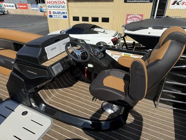 Slide: The Image of Premier 230 Solaris RL-CL PTX Tri-Toon 250hp w/Trailer 2026 - 13