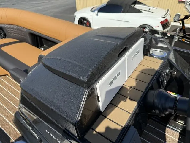 Slide: The Image of Premier 230 Solaris RL-CL PTX Tri-Toon 250hp w/Trailer 2026 - 35