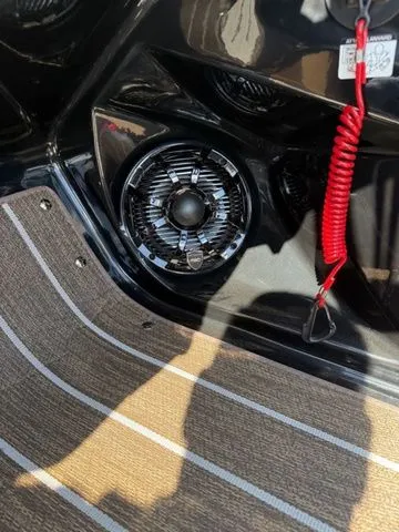 Slide: The Image of Premier 230 Solaris RL-CL PTX Tri-Toon 250hp w/Trailer 2026 - 41