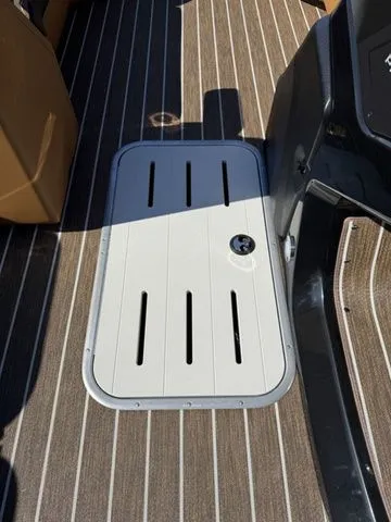 Slide: The Image of Premier 230 Solaris RL-CL PTX Tri-Toon 250hp w/Trailer 2026 - 46