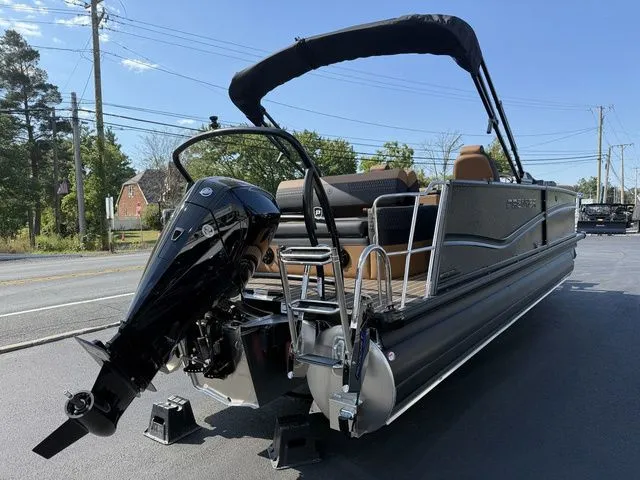 Slide: The Image of Premier 230 Solaris RL-CL PTX Tri-Toon 250hp w/Trailer 2026 - 8