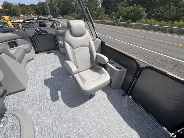 Slide: The Image of Premier 230 Sunsation RF-CL PTX Tri-Toon 200hp w/Trailer 2026 - 18