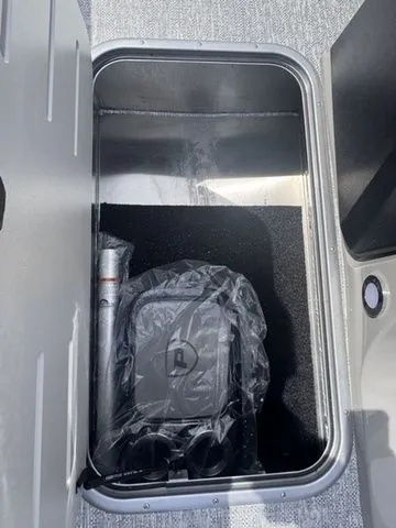 Slide: The Image of Premier 230 Sunsation RF-CL PTX Tri-Toon 200hp w/Trailer 2026 - 32