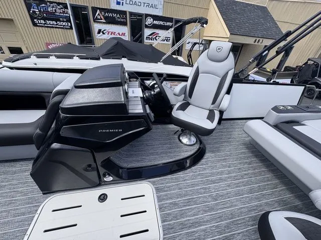 Slide: The Image of Premier 230 Sunsation RL-CL PTX Tri-Toon 200hp w/Trailer 2026 - 14