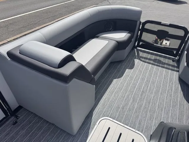 Slide: The Image of Premier 230 Sunsation RL-CL PTX Tri-Toon 200hp w/Trailer 2026 - 21