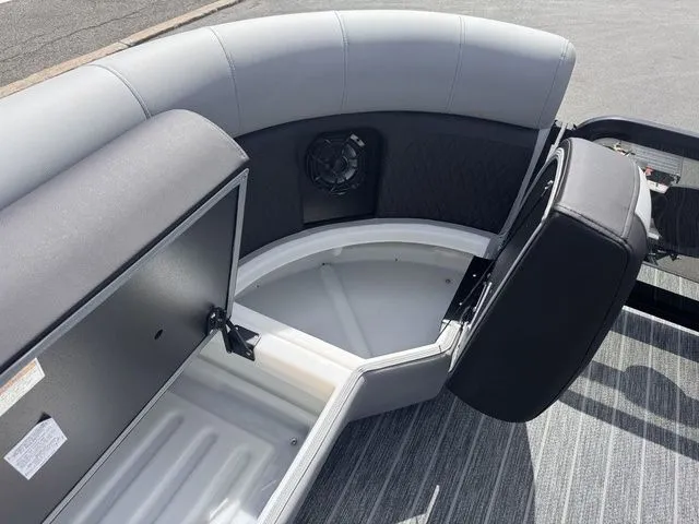 Slide: The Image of Premier 230 Sunsation RL-CL PTX Tri-Toon 200hp w/Trailer 2026 - 25