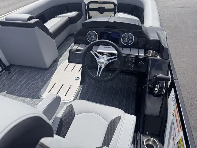 Slide: The Image of Premier 230 Sunsation RL-CL PTX Tri-Toon 200hp w/Trailer 2026 - 31