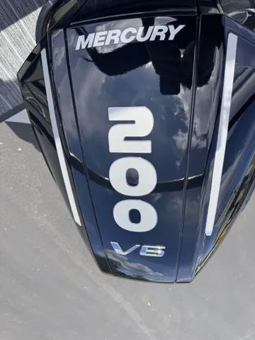 Slide: The Image of Premier 230 Sunsation RL-CL PTX Tri-Toon 200hp w/Trailer 2026 - 33