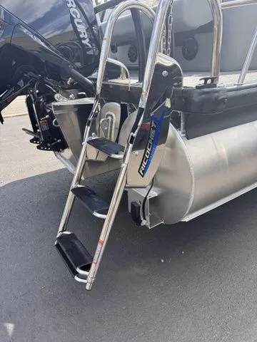 Slide: The Image of Premier 230 Sunsation RL-CL PTX Tri-Toon 200hp w/Trailer 2026 - 34