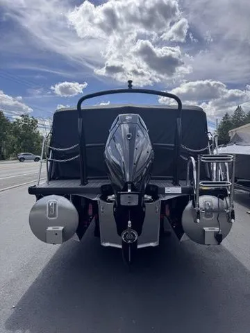 Slide: The Image of Premier 230 Sunsation RL-CL PTX Tri-Toon 200hp w/Trailer 2026 - 39