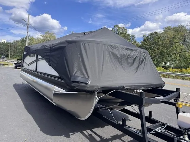 Slide: The Image of Premier 230 Sunsation RL-CL PTX Tri-Toon 200hp w/Trailer 2026 - 43