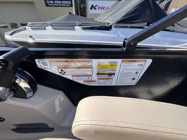 Slide: The Image of Premier 220 Sunscape RL-CL PTX Tri-Toon 150hp w/Trailer 2026 - 14