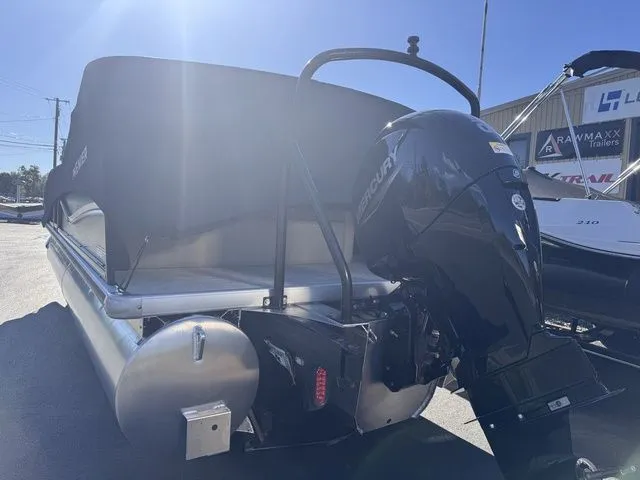 Slide: The Image of Premier 220 Sunscape RL-CL PTX Tri-Toon 150hp w/Trailer 2026 - 28