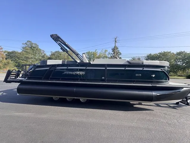 Slide: The Image of Starcraft SLS 3 R Tri-Toon Includes 200hp and Trailer 2026 - 10