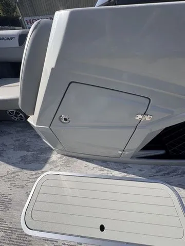 Slide: The Image of Starcraft SLS 3 R Tri-Toon Includes 200hp and Trailer 2026 - 23