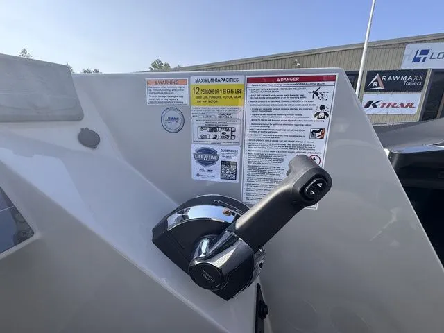 Slide: The Image of Starcraft SLS 3 R Tri-Toon Includes 200hp and Trailer 2026 - 26