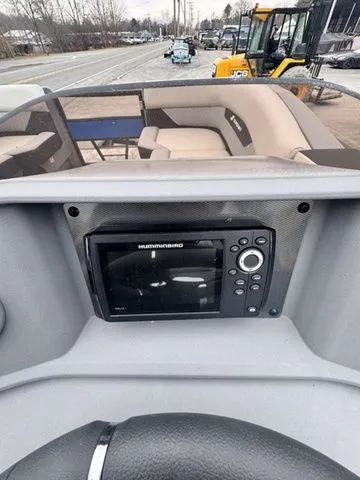 Slide: The Image of Starcraft VX 22 R DH Tritoon 150 Hp W/Trailer 2026 - 14