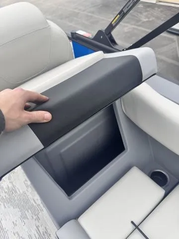 Slide: The Image of Starcraft VX 22 R DH Tritoon 150 Hp W/Trailer 2026 - 30