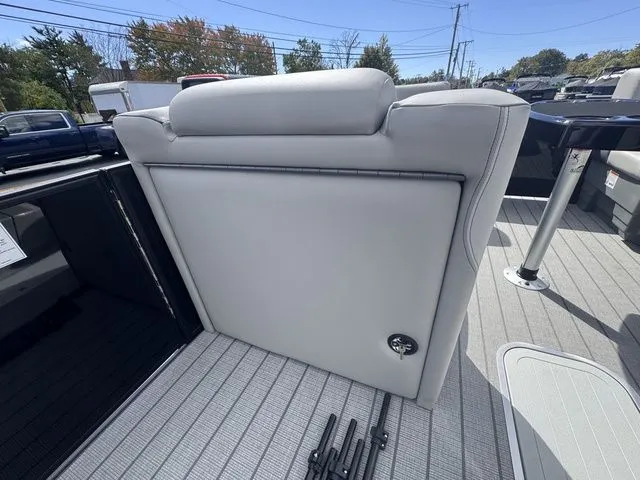 Slide: The Image of Starcraft SLS 3 Q DH Tri-Toon Includes 200hp and Trailer 2026 - 27