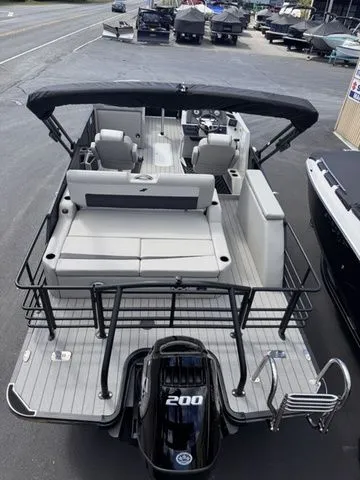 Slide: The Image of Starcraft SLS 3 Q DH Tri-Toon Includes 200hp and Trailer 2026 - 42