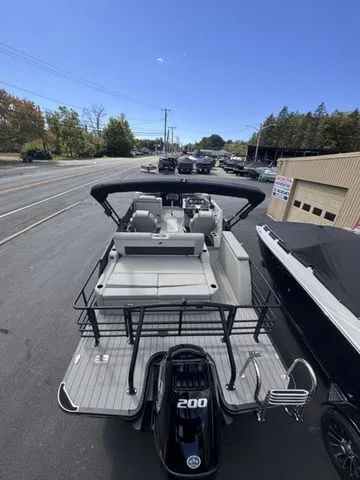 Slide: The Image of Starcraft SLS 3 Q DH Tri-Toon Includes 200hp and Trailer 2026 - 43