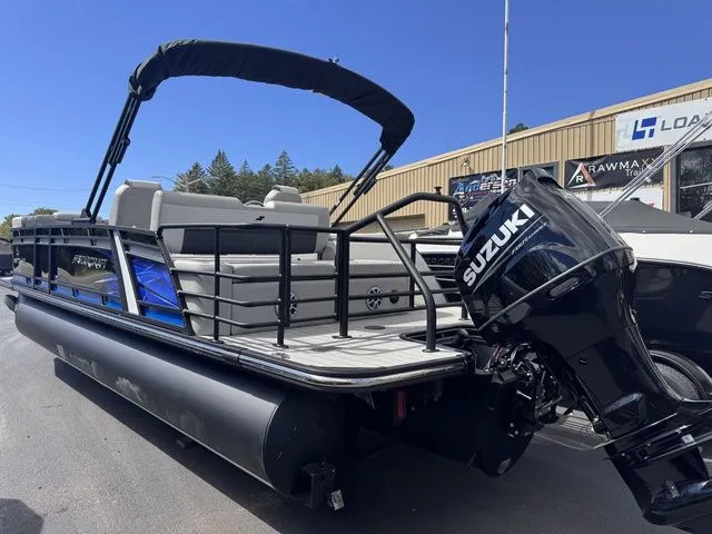 Slide: The Image of Starcraft SLS 3 Q DH Tri-Toon Includes 200hp and Trailer 2026 - 5