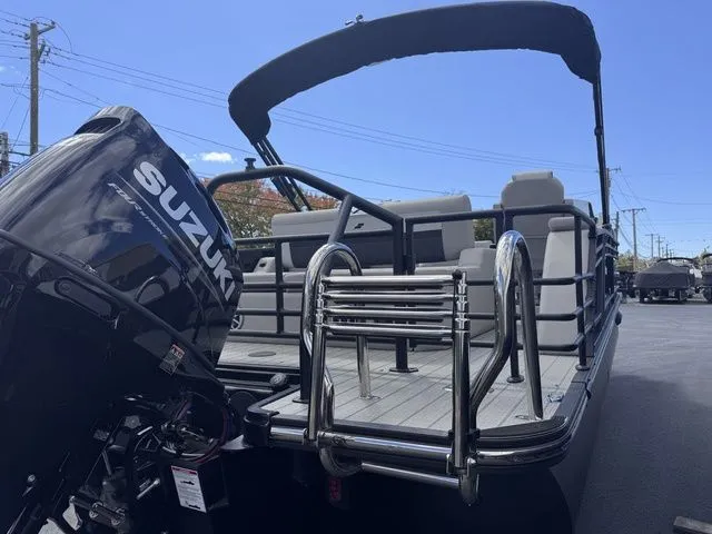 Slide: The Image of Starcraft SLS 3 Q DH Tri-Toon Includes 200hp and Trailer 2026 - 7