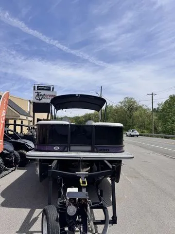 Slide: The Image of Crest Caribbean 230 SLS Tri-Toon w/200hp, Trailer, Exten 2025 - 13