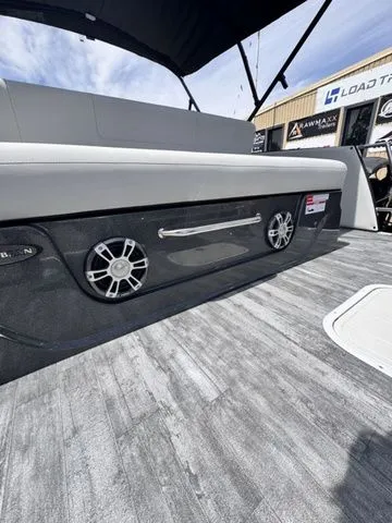 Slide: The Image of Crest Caribbean 230 SLS Tri-Toon w/200hp, Trailer, Exten 2025 - 19