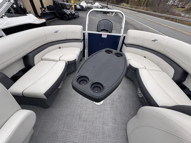 Slide: The Image of Starcraft EX 20 R w/115hp & Trailer 2022 - 17