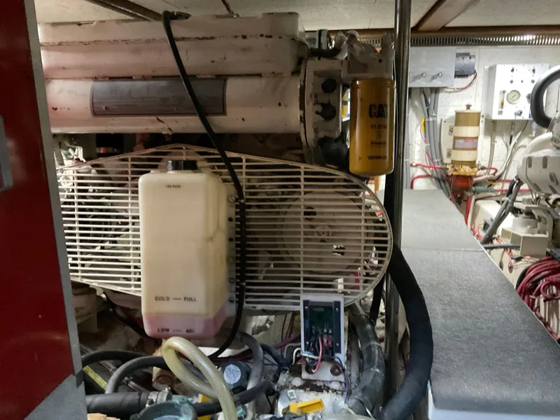 Slide: The Image of Engine room of 1990 Ocean Alexander 440 Sundeck CPMY. - 41