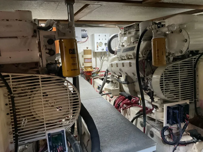 Slide: The Image of Engine room of 1990 Ocean Alexander 440 Sundeck CPMY. - 42