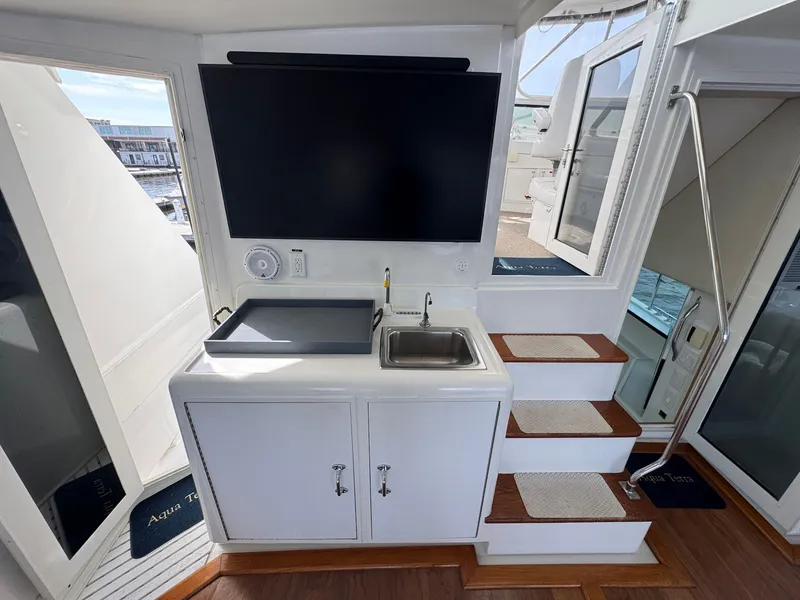 Slide: The Image of Aft Deck Wet Bar - 24